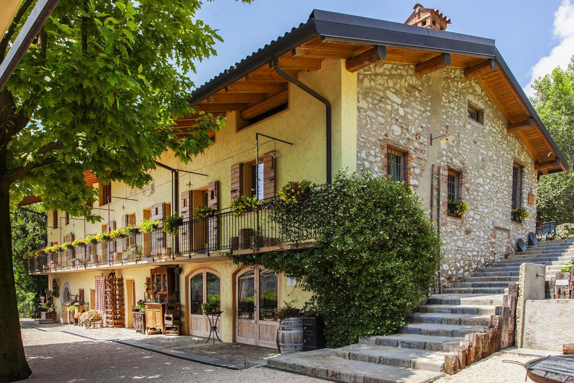 Agriturismo Ca' Fenile Alzano Lombardo Kültér fotó